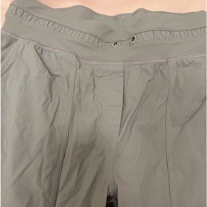 Lululemon Dance Studio Crop